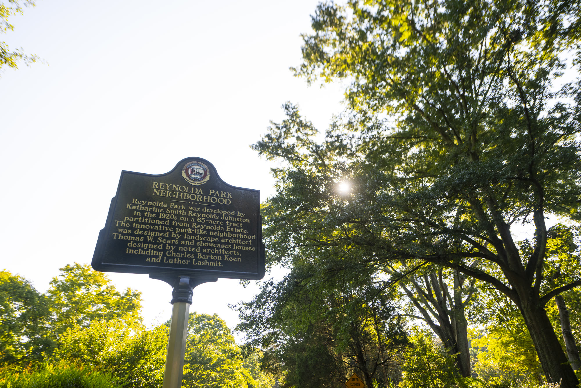 Historic marker for the Reynolda Park neighbourhood, naming architects Charles Barton Keen and Luther Lashmit